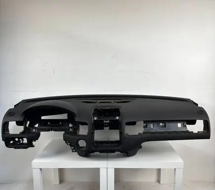 Volkswagen Touareg II Dashboard 7P1857181 7P1857003G 7P1857003GHR2