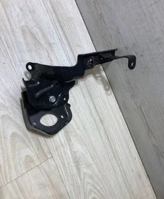 Nissan Juke II F16 Other engine bay part 320930176R A4205060000