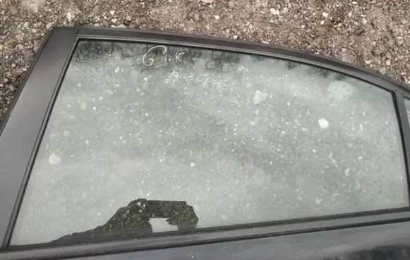 Honda Civic Rear door window glass as2