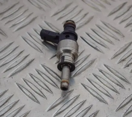Audi A6 S6 C7 4G Fuel injector 306E036P