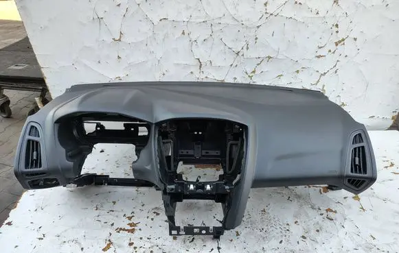 Ford Focus Dashboard 