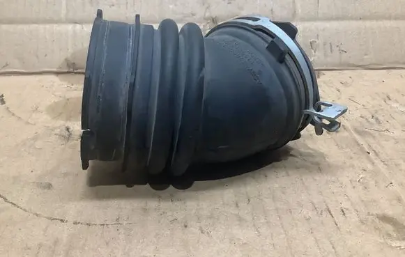 Toyota Prius (XW30) Air intake duct part 1788037100 1788237040