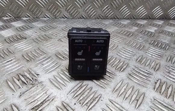 Lexus RX 450H Seat heating switch 8475248010