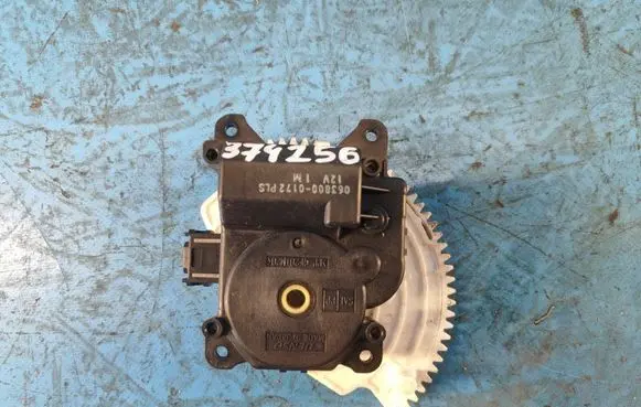 Toyota Prius (XW30) Air flap motor/actuator 8710606290
