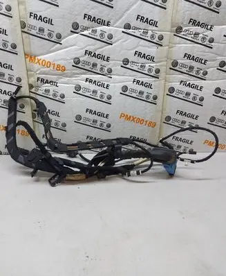 Volkswagen Touran I Tailgate/trunk wiring harness 1T0971147A