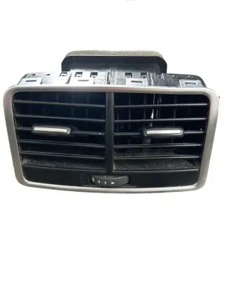 Rear air vent grill