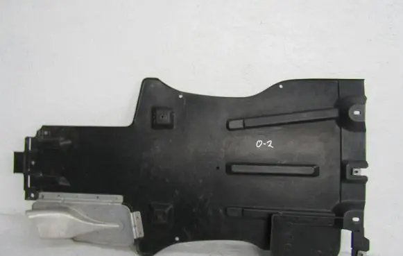Porsche Cayenne (92A) Engine splash shield/under tray 7P0825369