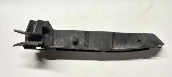 Audi A3 S3 8L Front bumper mounting bracket 8L0807183D