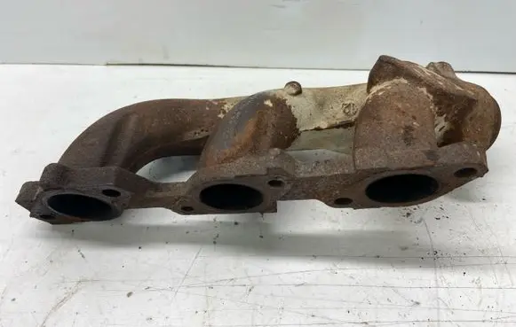 Mercedes-Benz E W124 Exhaust manifold 1031425002