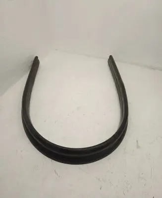 Porsche Macan (95B) Engine compartment rubber 95B823737