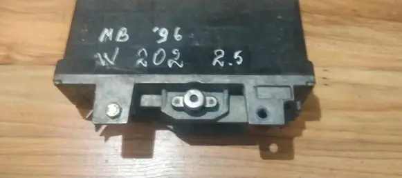 Mercedes-Benz C W202 ABS control unit/module 0125457432 0265101040