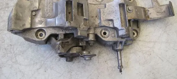 BMW 5 F10 F11 Generator/alternator bracket 8506863