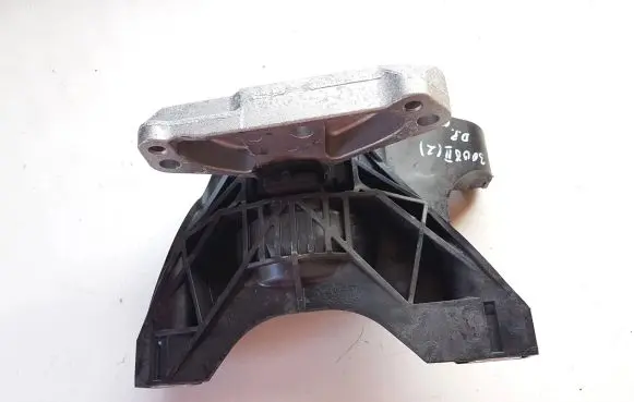 Peugeot 3008 II Engine mount bracket 9820297580