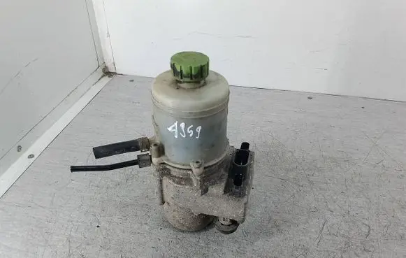 Volkswagen Polo Power steering pump 6Q0423155AA