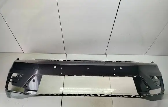 Volkswagen PASSAT B8 Front bumper 3G0807221B
