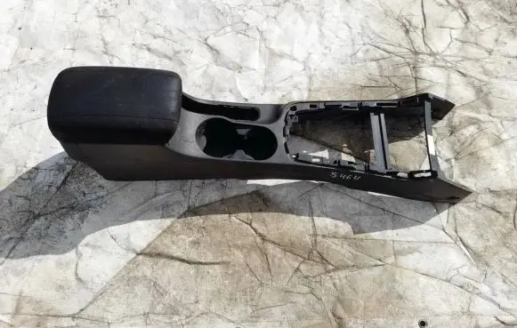 Hyundai i30 Armrest 846712r000