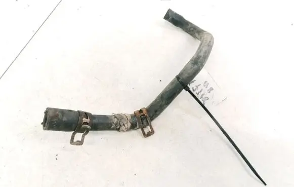Volkswagen PASSAT B4 Engine coolant pipe/hose