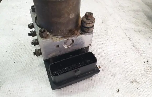 Nissan NV200 ABS Pump 0265800863