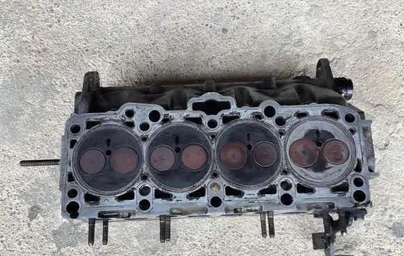 Volkswagen Caddy Engine head 038103373R