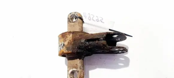 Jeep Grand Cherokee (WK) Engine mount bracket