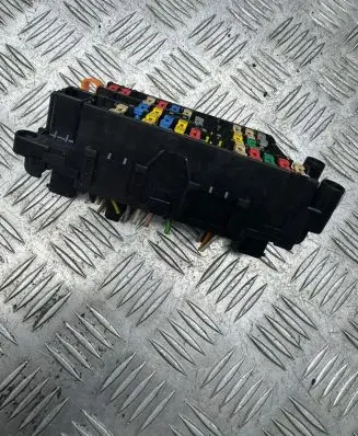 Peugeot 206 Fuse box set 9635518180