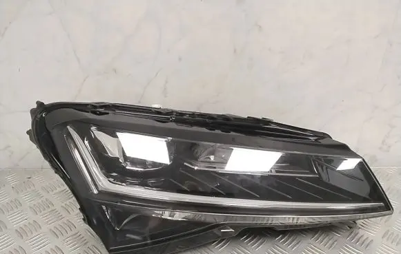 Skoda Superb B8 (3V) Headlight/headlamp 3V1941016D