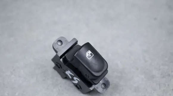 Hyundai i20 (PB PBT) Electric window control switch 202005491