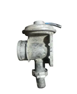 BMW 5 E39 EGR valve 72252200