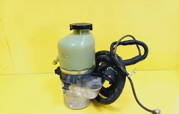 Opel Astra H Power steering pump 