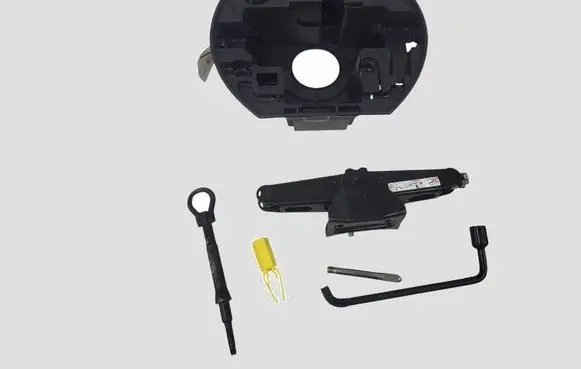 Peugeot 3008 I Tool set