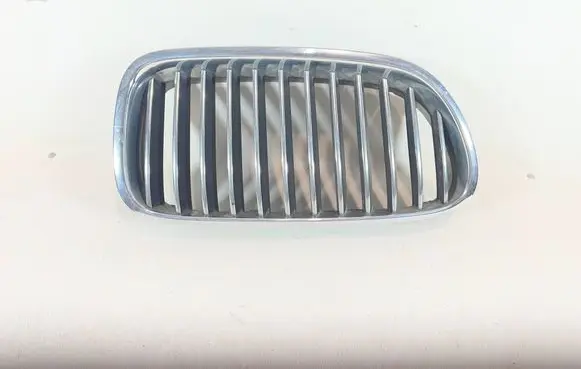 BMW 5 F10 F11 Front bumper upper radiator grill 7200728