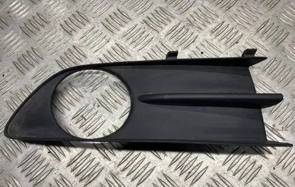 Renault Laguna II Front bumper lower grill 000009745