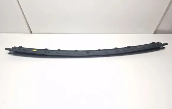 Volkswagen Eos Air flow deflector 1Q0877651E