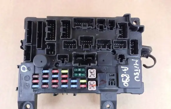 Fuse box set