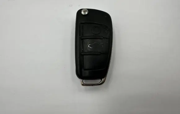 Audi A3 S3 8P Ignition key/card 8P0837220D