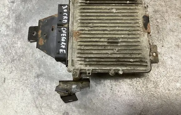 Jeep Grand Cherokee (WK) Engine control unit/module 0281011999 1039S11391 P56044189AI
