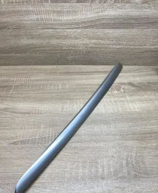 Mercedes-Benz ML W164 Front door glass trim molding A1647200522