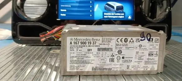 Mercedes-Benz GLE W167 Radio/GPS head unit trim A1679001937