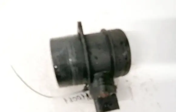 Skoda Octavia Mk2 (1Z) Mass air flow meter 0281002461 074906461b