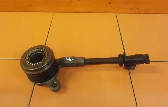 Opel Vivaro Clutch slave cylinder 3MB18