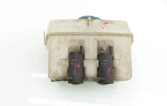 Suzuki Jimny Windshield washer fluid reservoir/tank 