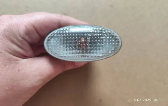 Mazda 3 II Front fender indicator light 