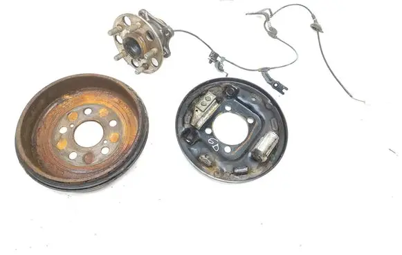 Toyota Yaris XP210 Rear wheel hub 89544F4010