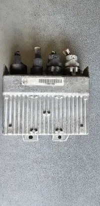 Renault Master II Engine control unit/module 770031165