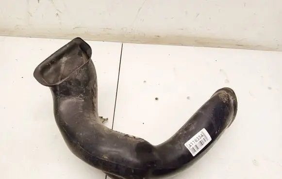 Toyota Avensis Verso Air intake hose/pipe 5281144100