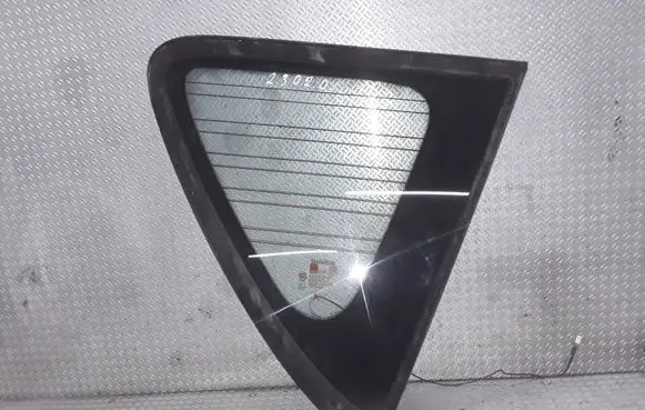 SsangYong Rexton Rear side window