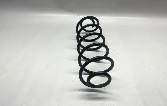 Peugeot 208 Front coil spring 002