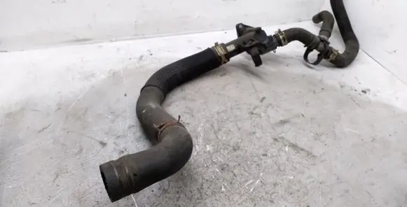 Nissan Qashqai Engine coolant pipe/hose