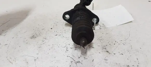 BMW 1 E81 E87 Clutch master cylinder 6785964