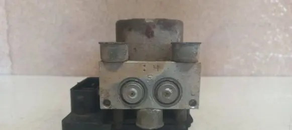 Mazda 626 ABS Pump 2059347